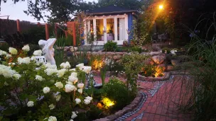 Mittsommernacht im Garten